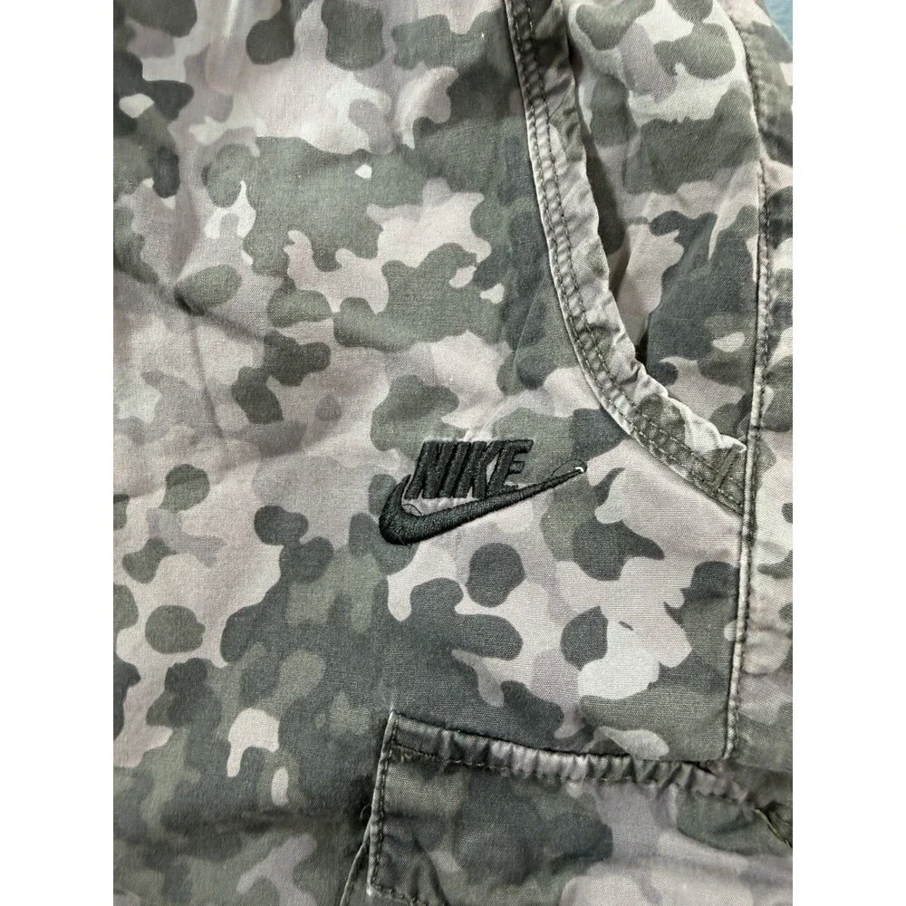 Nike Club Woven Cargo Joggers Mens Medium M Gray Camo Digital Camouflage 636225